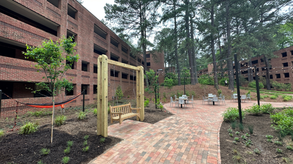 he outdoor space of Wood Residence Hall has been transformed into a student sanctuary thanks to students in the Landscape Architecture Design Build Studio (LAR 506) class.