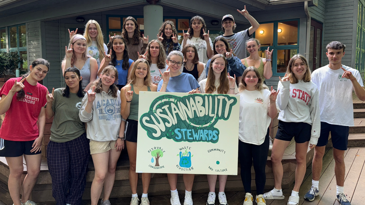 Students in the Sustainability Stewards program gather for a group photo in Fall 2025